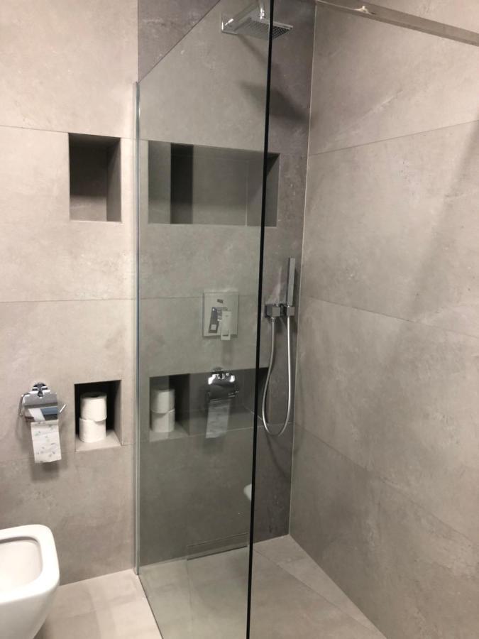 Apartament De Lux Apart 45 Grabiszynska Wroclaw Ngoại thất bức ảnh