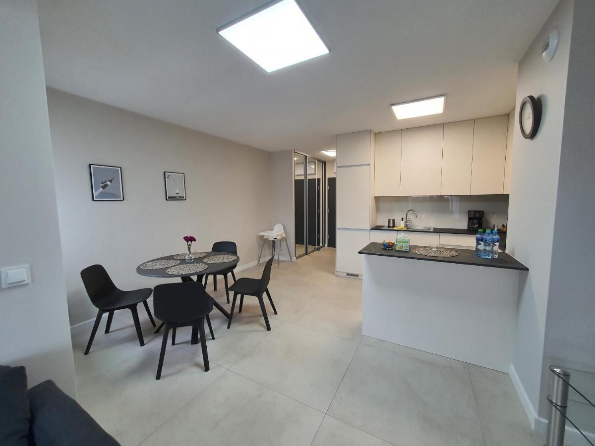 Apartament De Lux Apart 45 Grabiszynska Wroclaw Ngoại thất bức ảnh